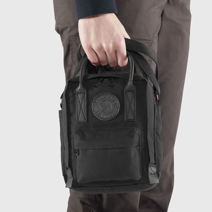 Black cheap mini fjallraven